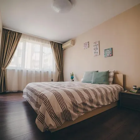 Unbeatable Location: New & Comfy Apartment